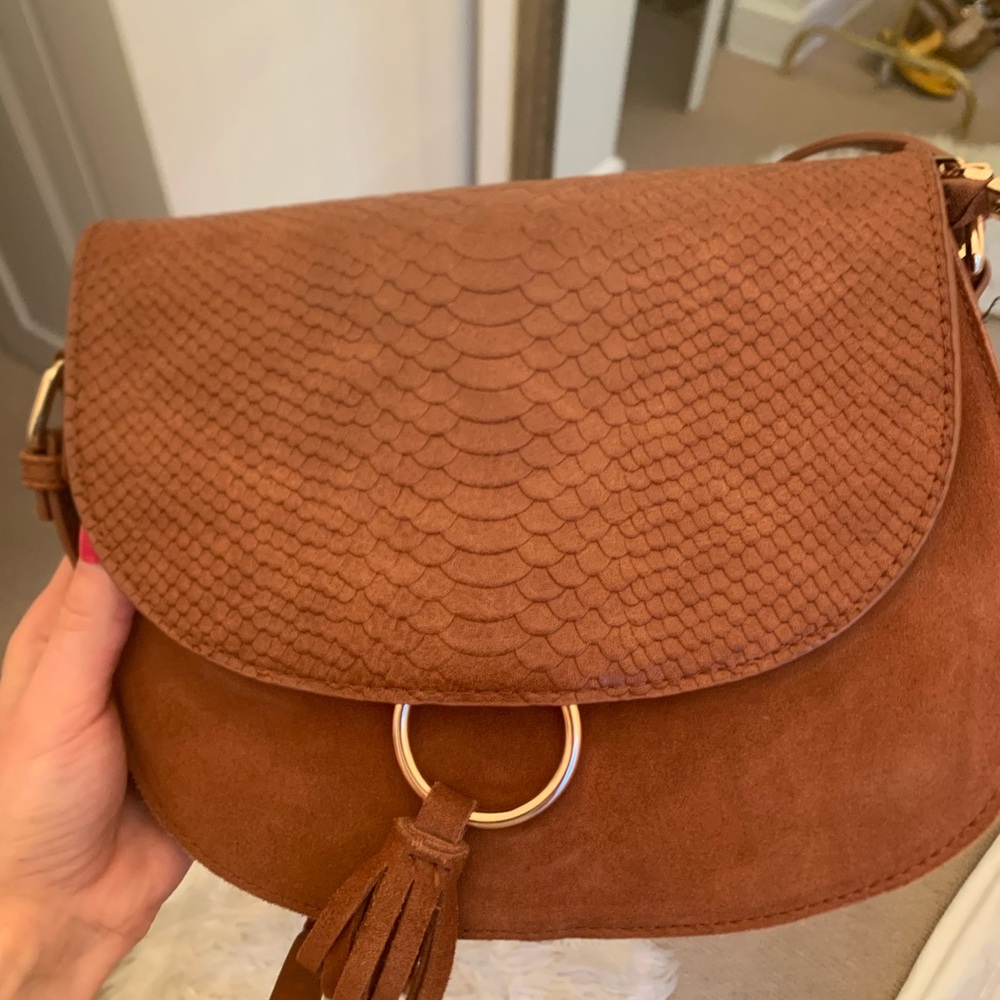 Crossbody - Picture 3 of 5
